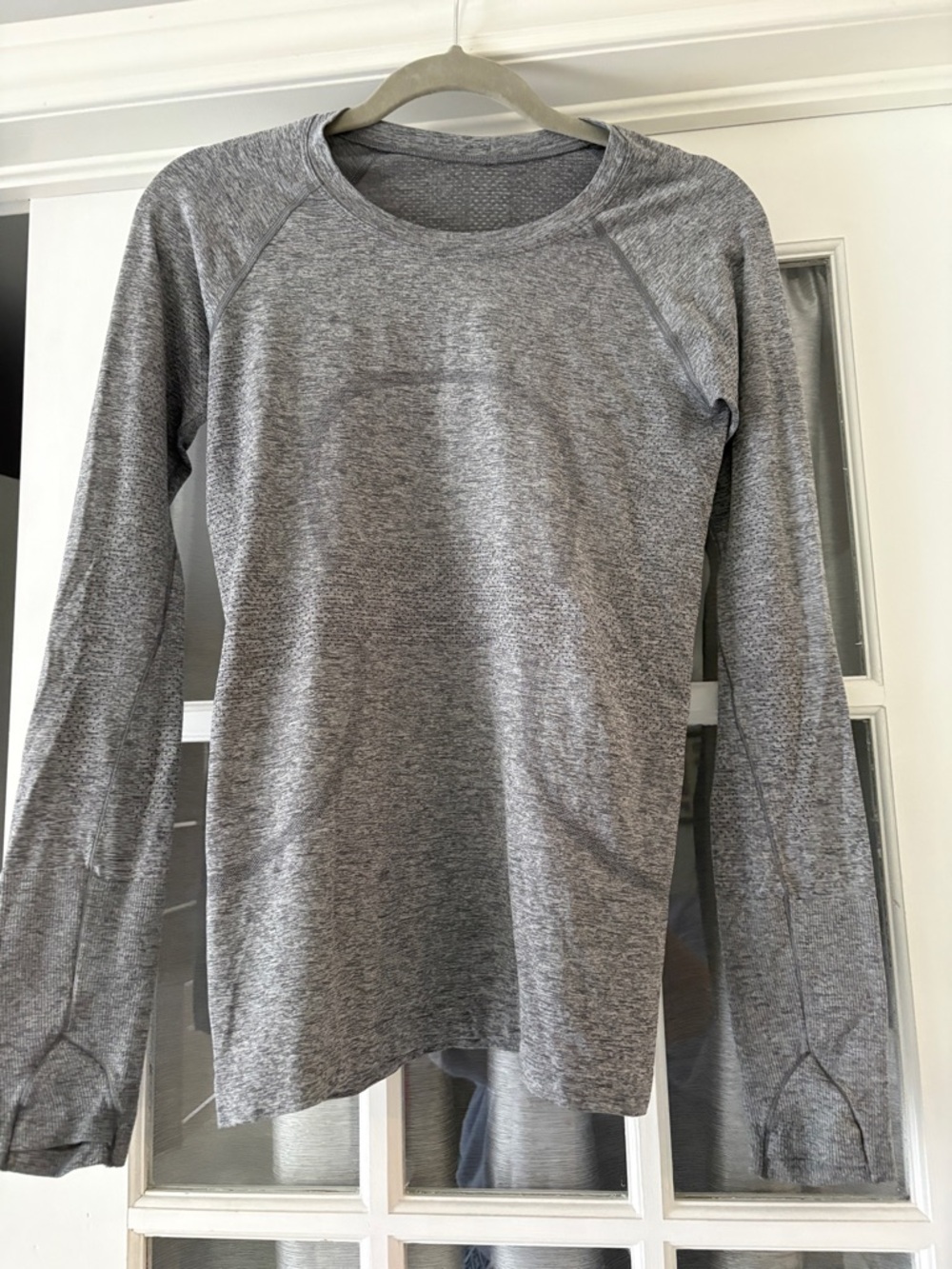 Lululemon Swiftly Tech Heather Gray Long Sleeve Athletic Top